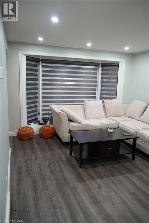 34 Appalachian Crescent, Kitchener, Ontario  N2E 1A4 - Photo 4 - 40786798