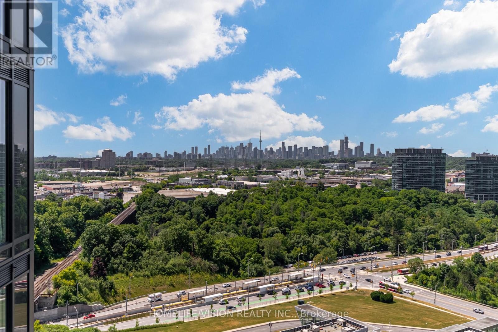 1810 - 30 Inn On The Park Drive, Toronto (Banbury-Don Mills), Ontario  M3C 0P7 - Photo 45 - C12525350