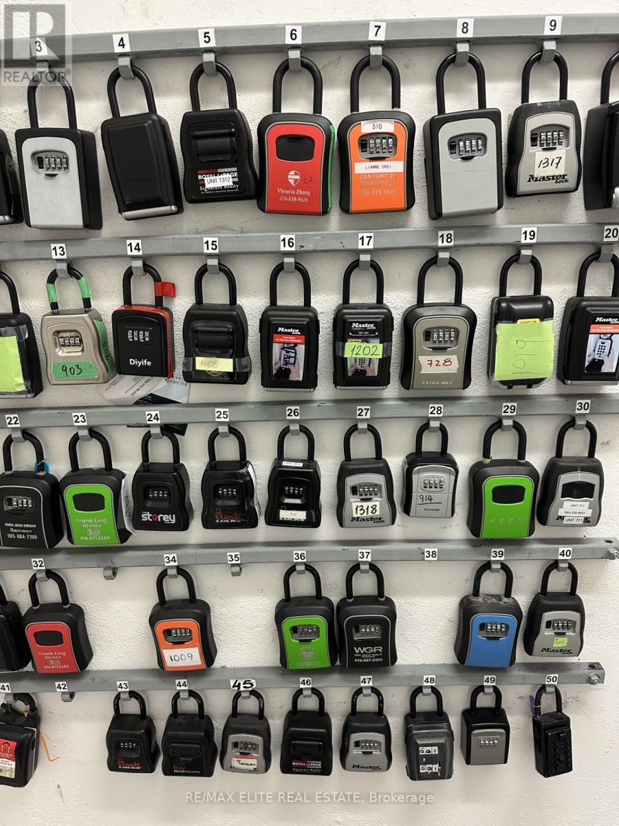 1202 - 38 Monte Kwinter Court, Toronto, Ontario  M3H 0E2 - Photo 13 - C12525364