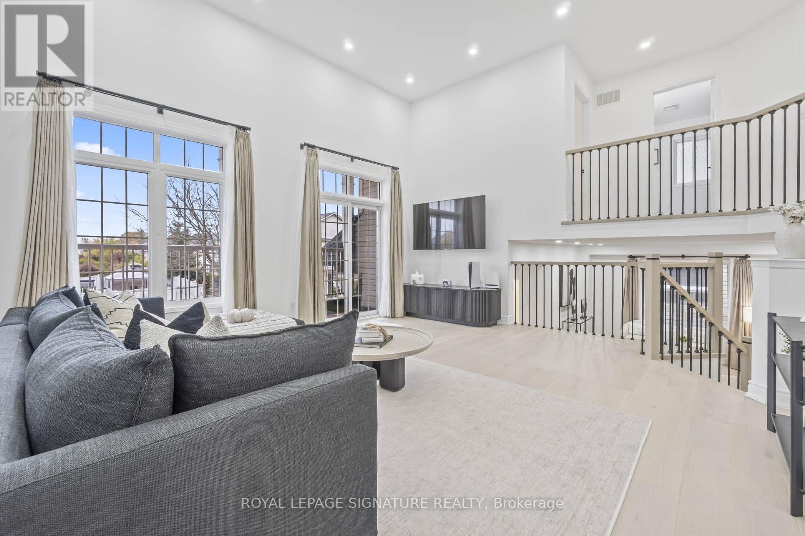 607 Shaftsbury Street, Oshawa (Eastdale), Ontario  L1K 2X4 - Photo 4 - E12508628