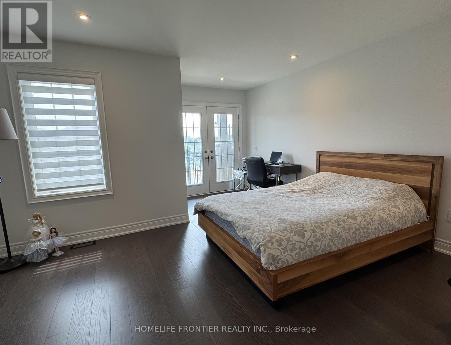 296 Ben Sinclair Avenue, East Gwillimbury (Queensville), Ontario  L9N 0Z1 - Photo 34 - N12525356