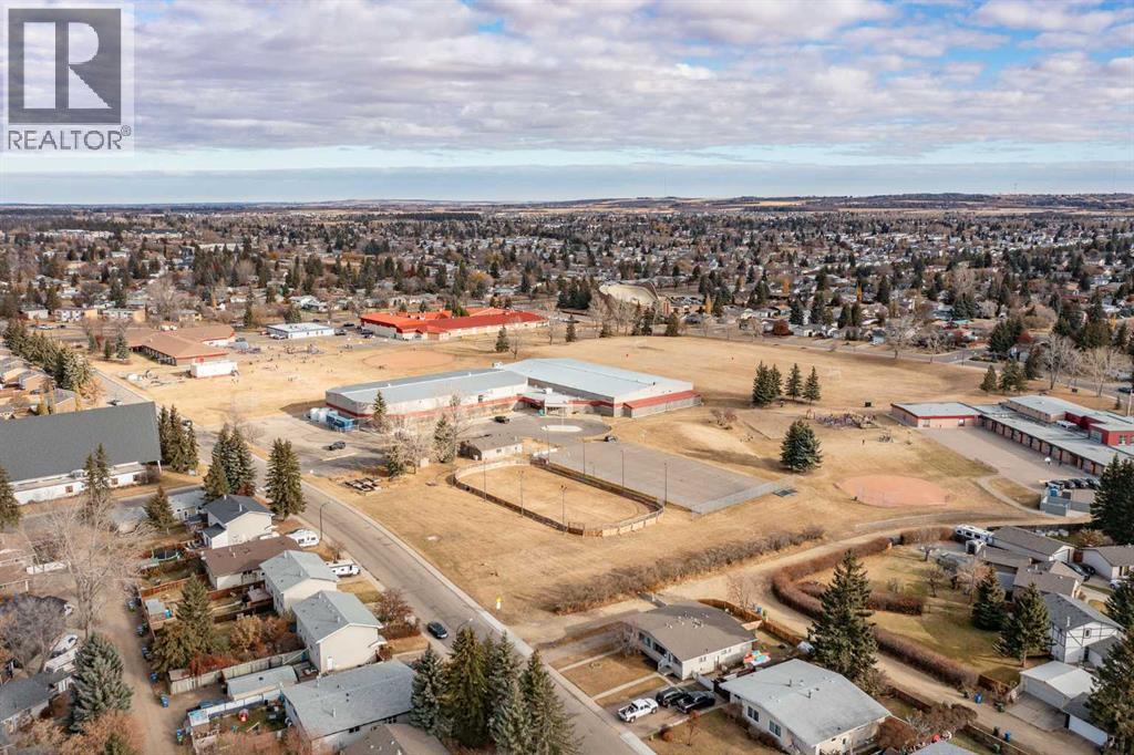 24 Mckee Close, Red Deer, Alberta  T4N 0L9 - Photo 40 - A2266768