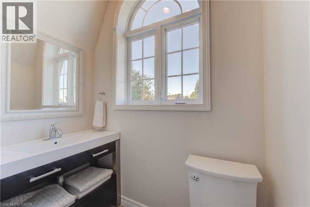 6 Churchill Street, Waterloo, Ontario N2L 2X2 - Photo 22 - 40779789