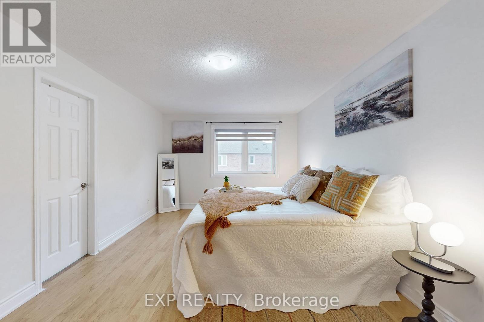 306 Morningmist Street S, Brampton, Ontario  L6R 2B9 - Photo 21 - W12525352