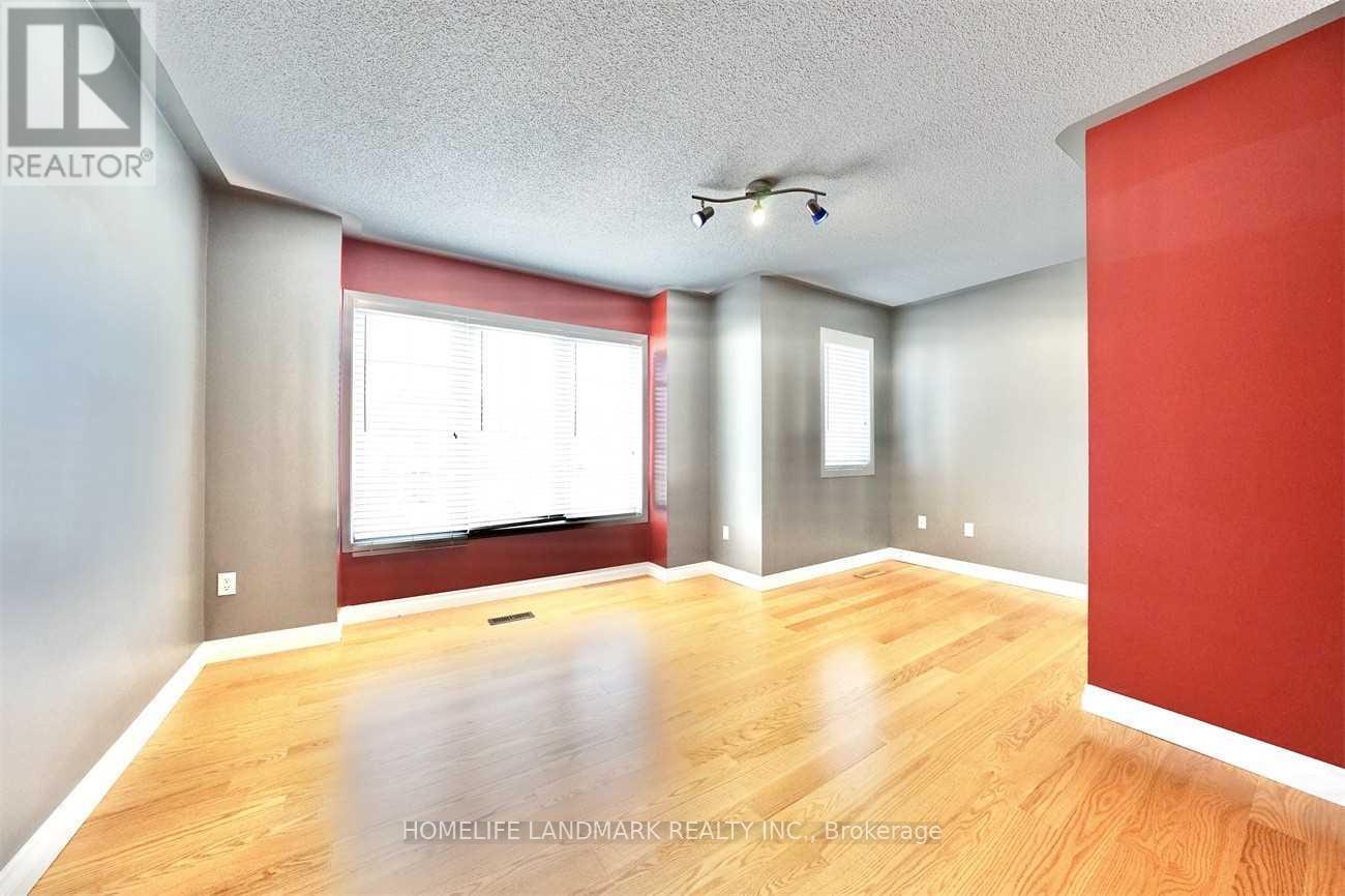 38 Sloan Drive, Milton, Ontario  L9T 5P7 - Photo 13 - W12525354