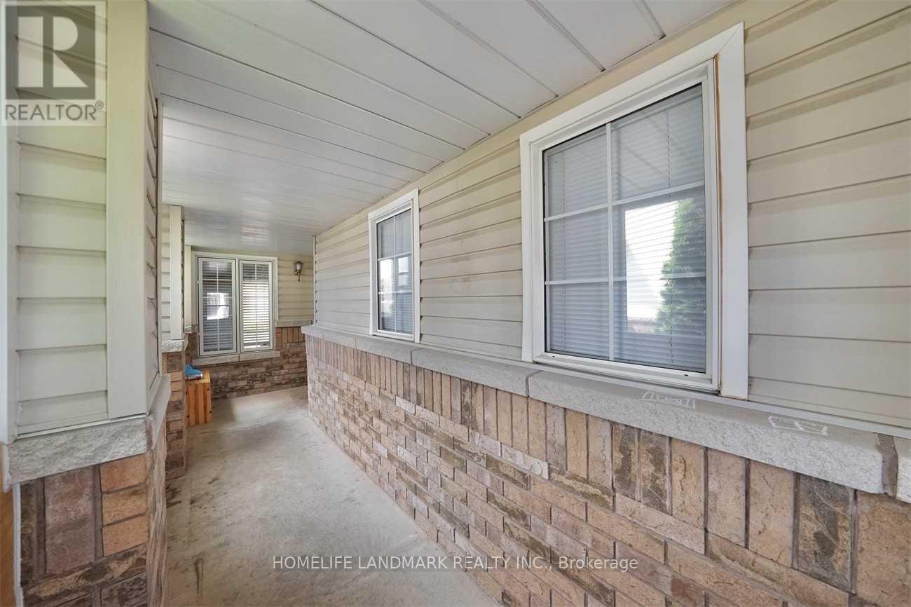 38 Sloan Drive, Milton, Ontario  L9T 5P7 - Photo 21 - W12525354