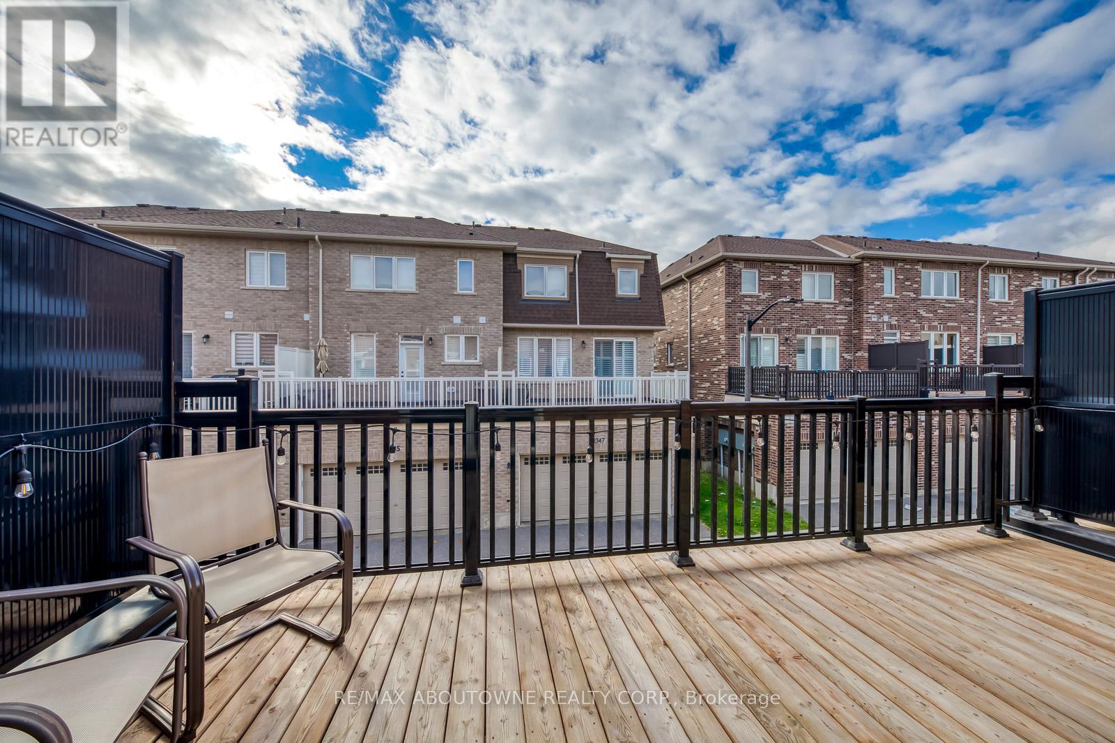 3338 Erasmum Street, Oakville, Ontario L6M 1S3 - Photo 21 - W12520330