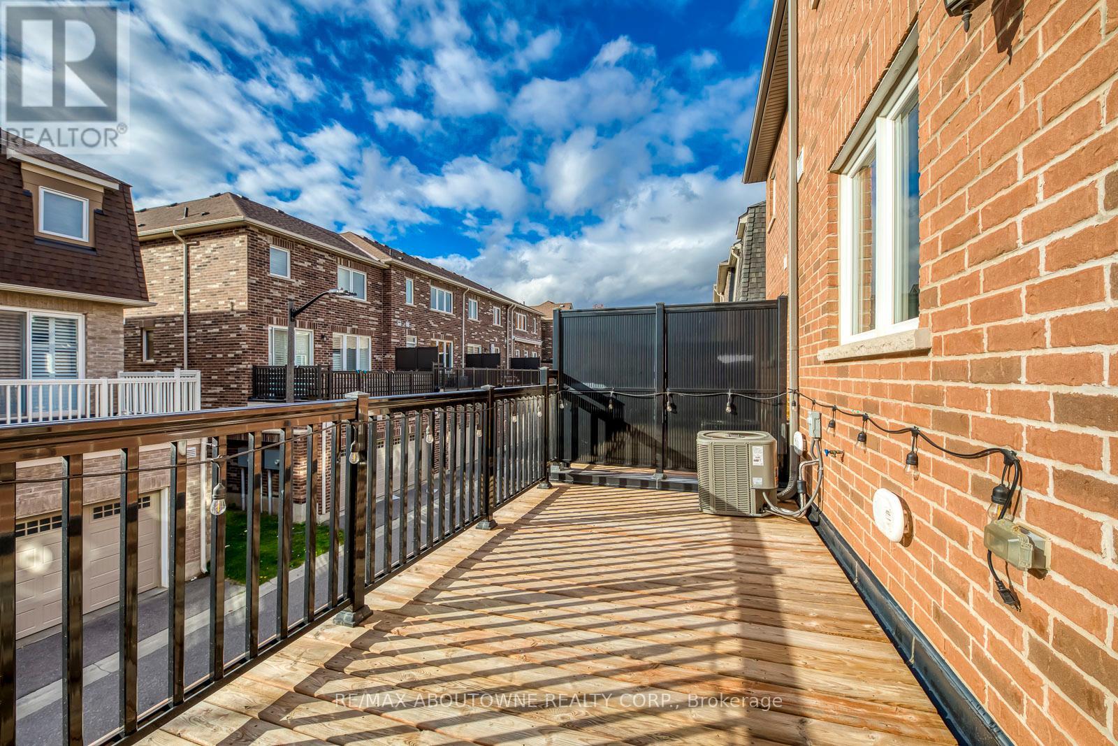 3338 Erasmum Street, Oakville, Ontario L6M 1S3 - Photo 23 - W12520330