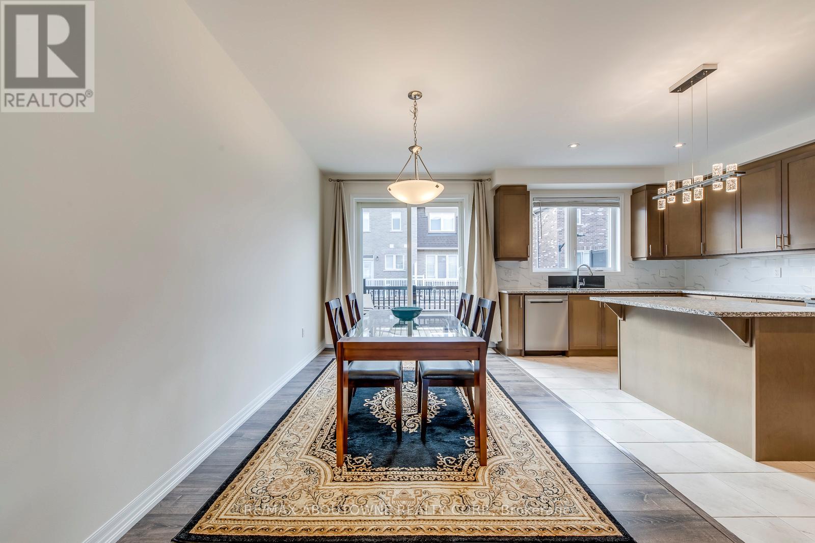 3338 Erasmum Street, Oakville, Ontario L6M 1S3 - Photo 18 - W12520330