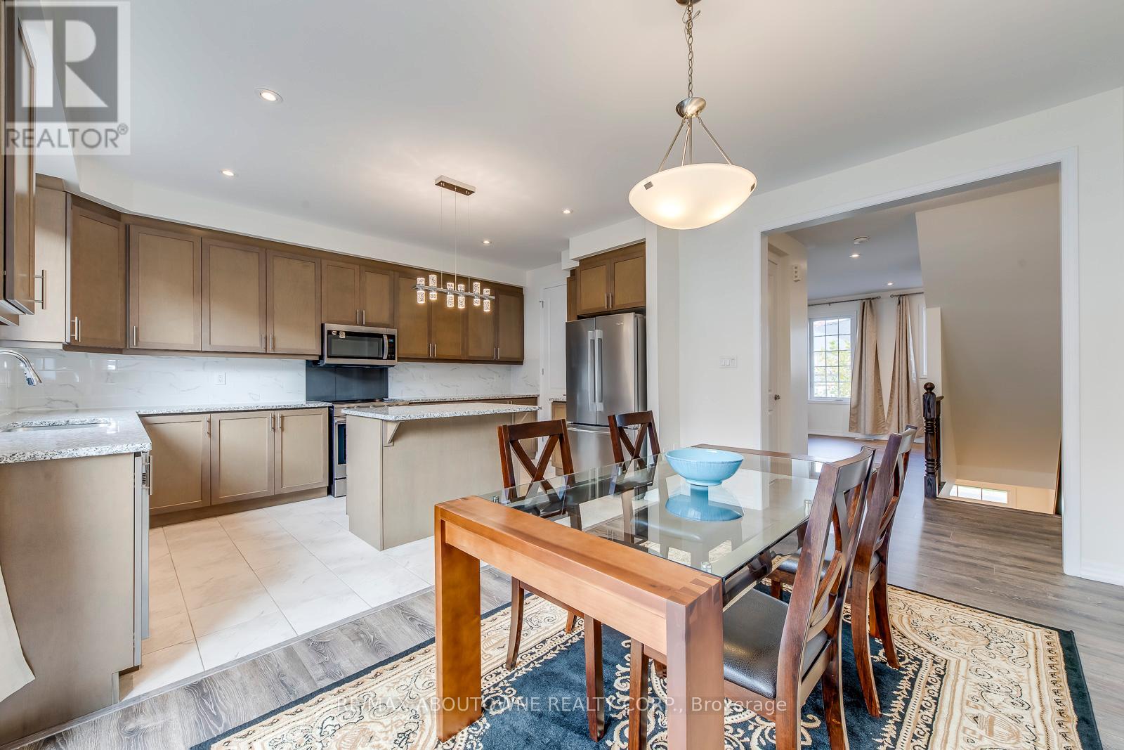 3338 Erasmum Street, Oakville, Ontario L6M 1S3 - Photo 24 - W12520330