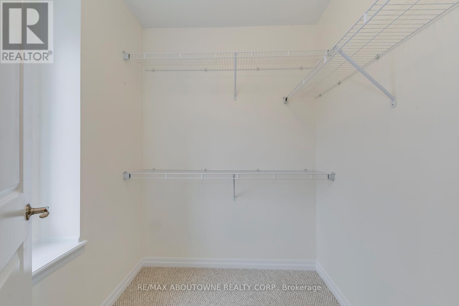 3338 Erasmum Street, Oakville, Ontario L6M 1S3 - Photo 38 - W12520330