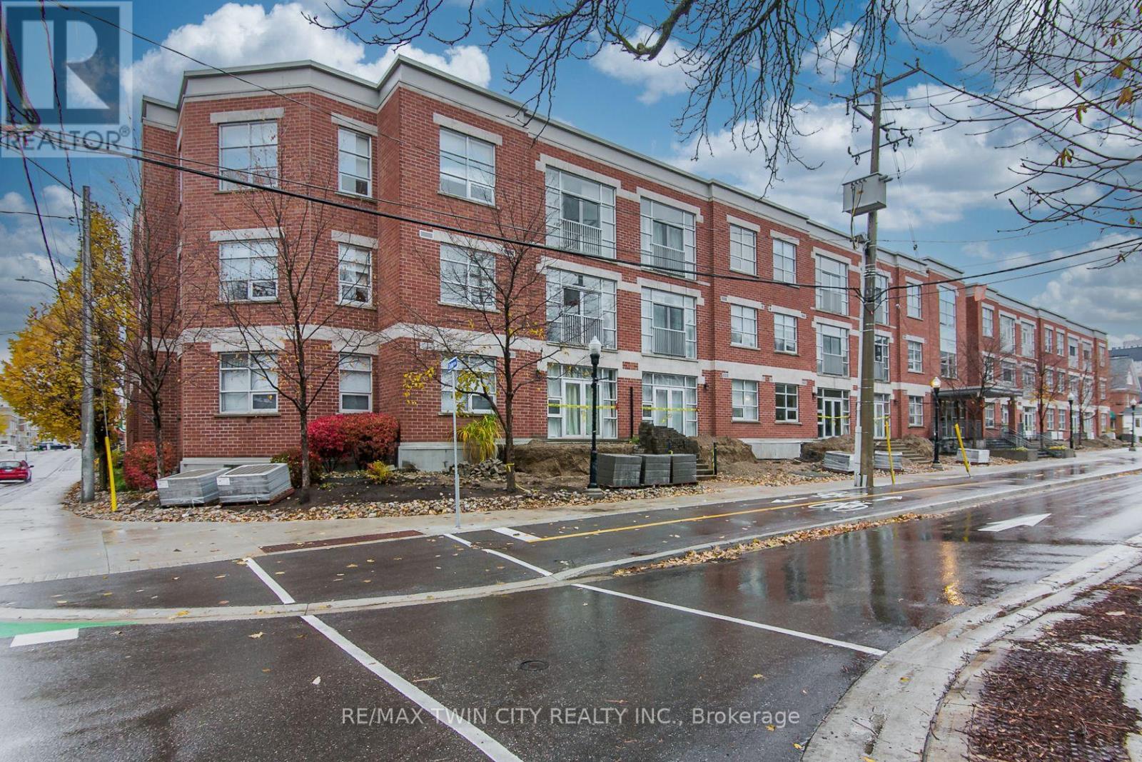 211 - 165 DUKE STREET E, Kitchener, Ontario