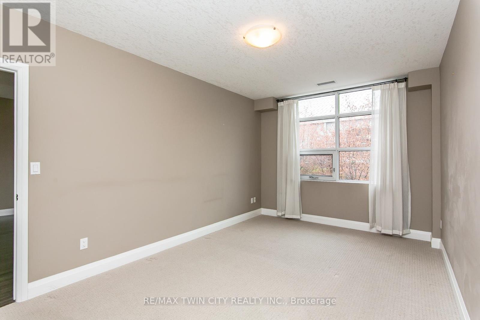 211 - 165 Duke Street E, Kitchener, Ontario  N2H 6T8 - Photo 28 - X12525336