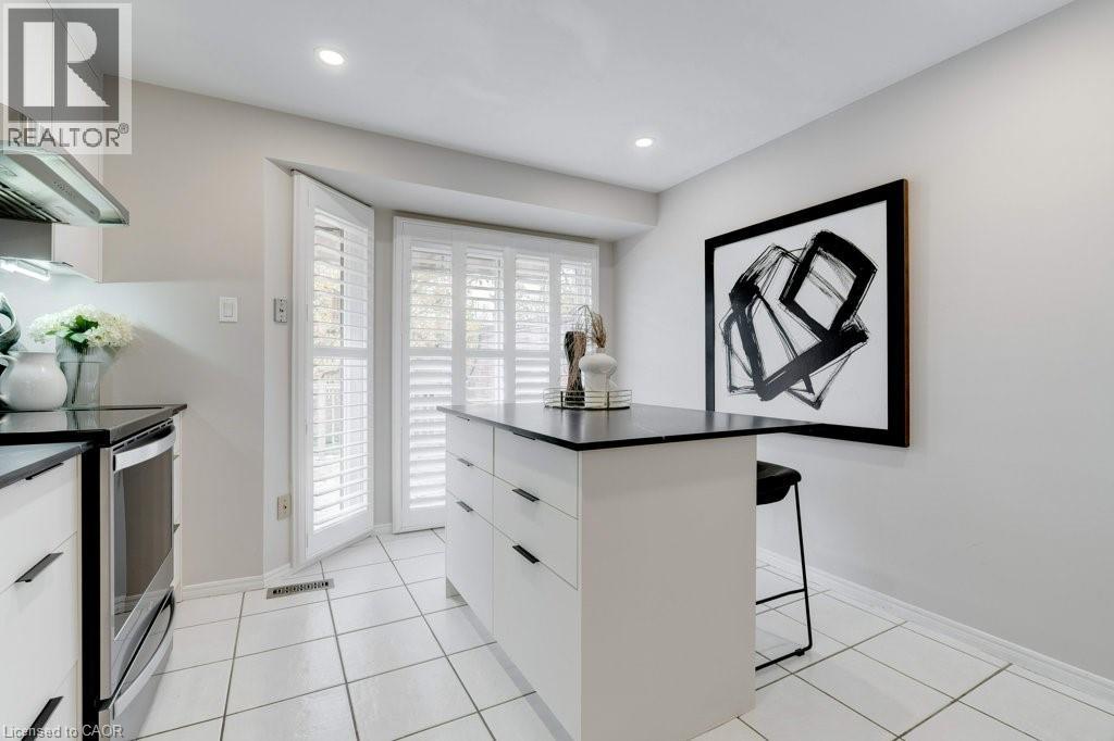 1509 Upper Middle Road Unit# 4, Burlington, Ontario  L7P 4M5 - Photo 16 - 40786623