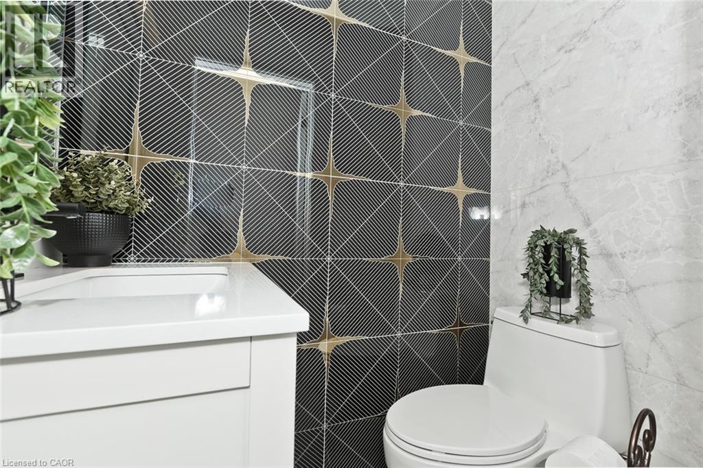 214 Ashford Drive, Barrie, Ontario  L4N 4H3 - Photo 14 - 40785125