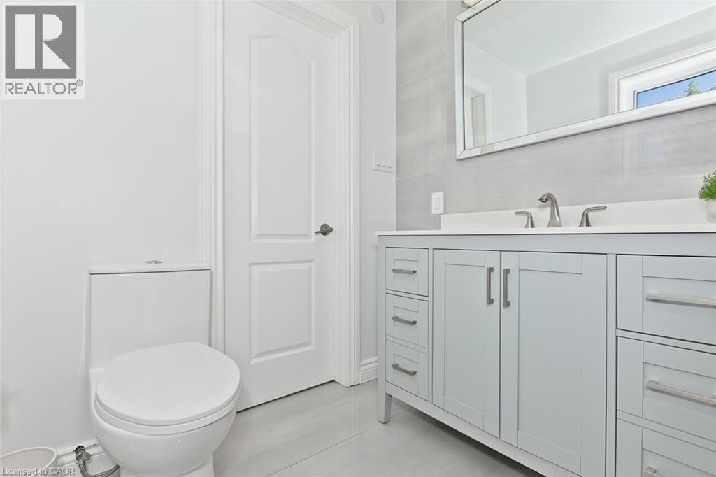 214 Ashford Drive, Barrie, Ontario  L4N 4H3 - Photo 17 - 40785125