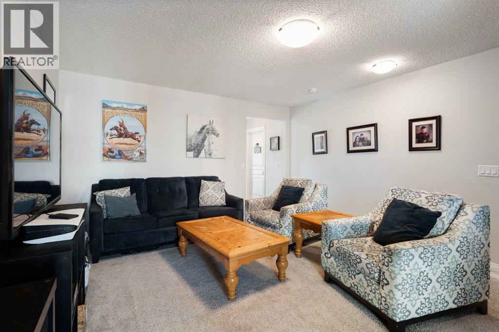 77 Copperpond Street Se, Calgary, Alberta  T2Z 0L2 - Photo 18 - A2257813