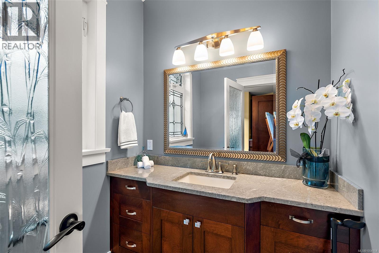 2751 Shoreline Dr, View Royal, British Columbia  V9B 1M7 - Photo 10 - 1004114