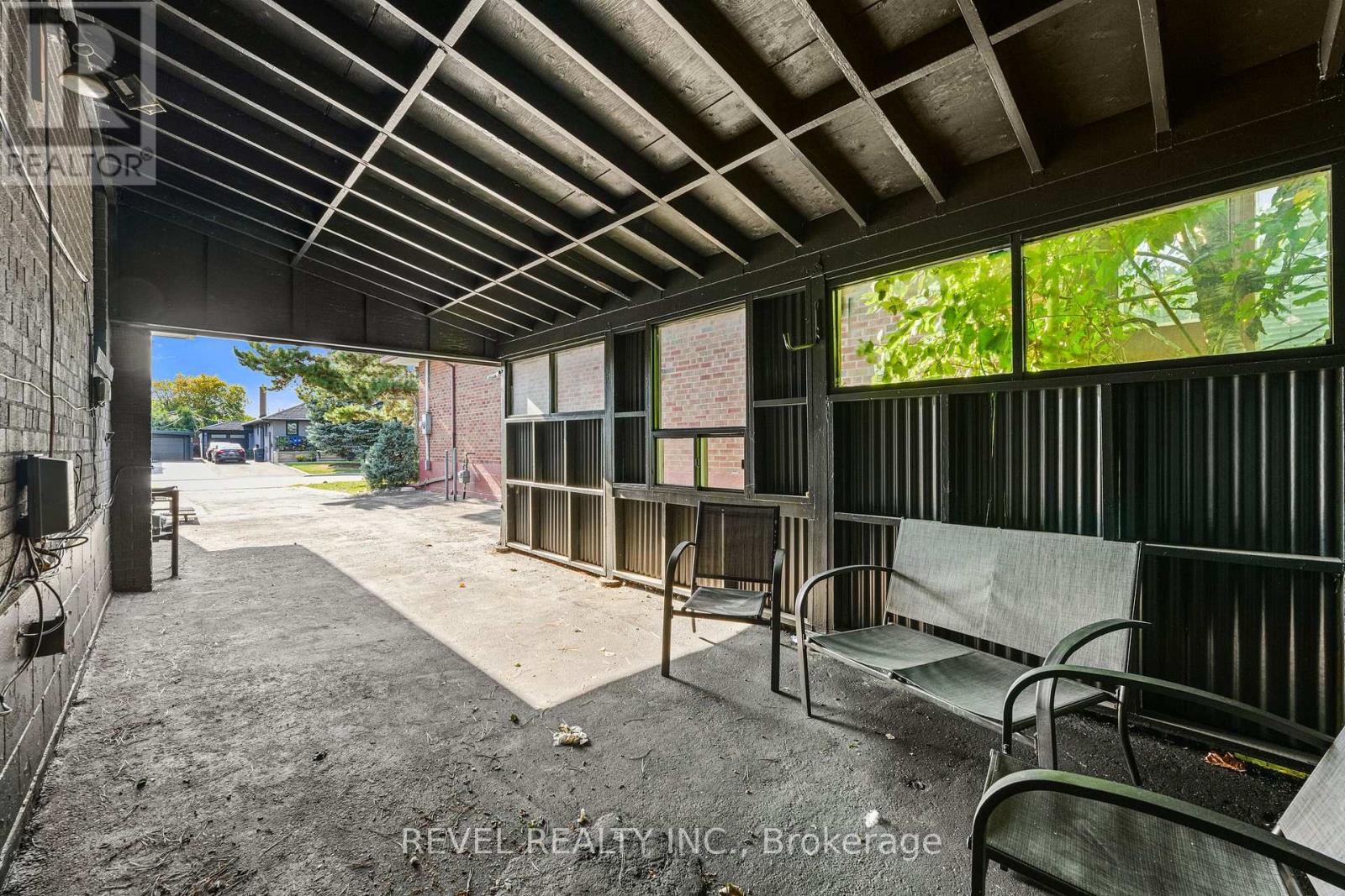 Main - 63 Crosland Drive, Toronto (Wexford-Maryvale), Ontario  M1R 4M9 - Photo 5 - E12525444