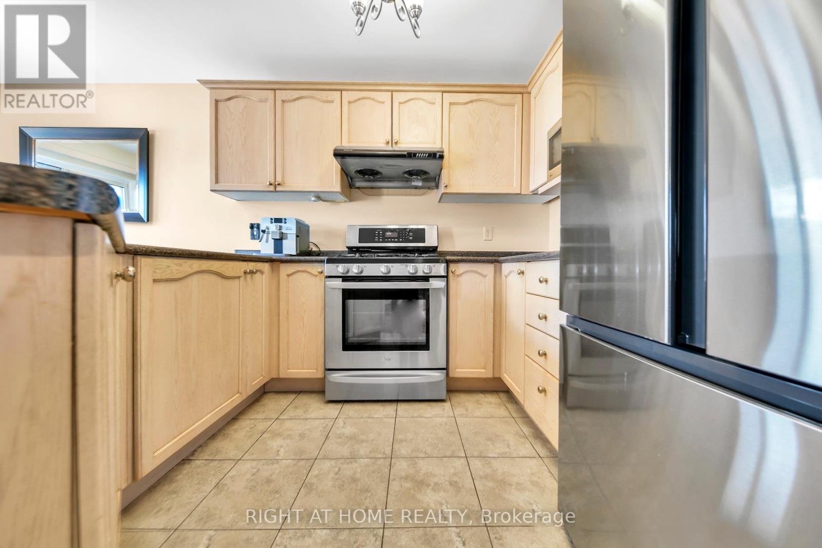 2069 Wilson Street, Innisfil, Ontario  L9S 4Y2 - Photo 16 - N12525418