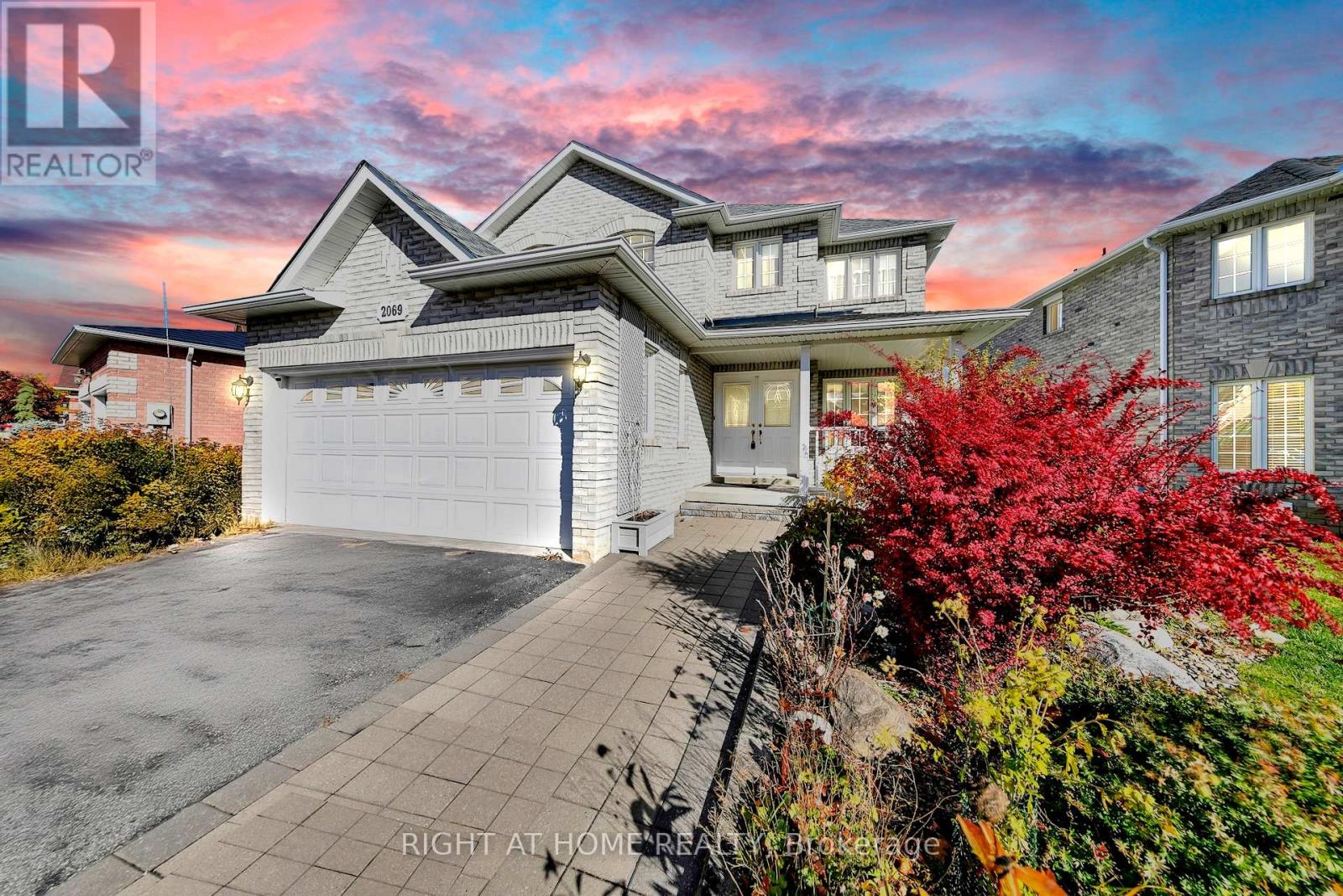 2069 Wilson Street, Innisfil, Ontario  L9S 4Y2 - Photo 2 - N12525418