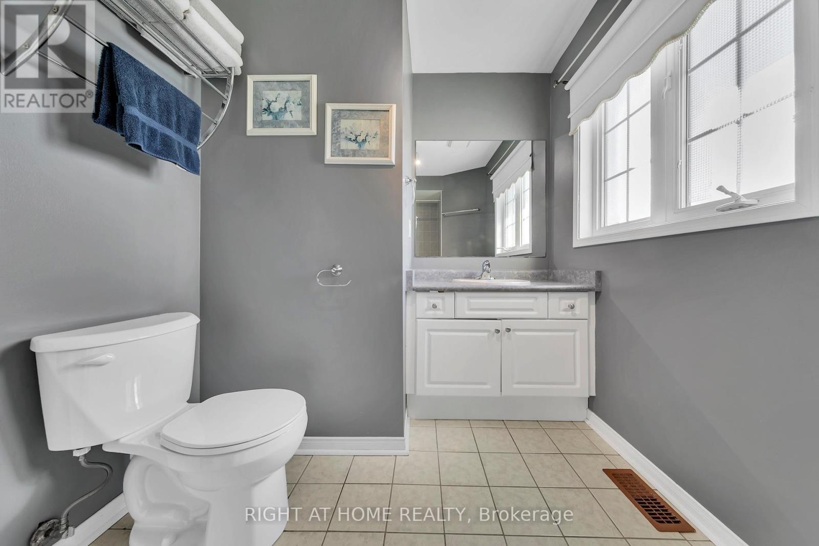 2069 Wilson Street, Innisfil, Ontario  L9S 4Y2 - Photo 25 - N12525418