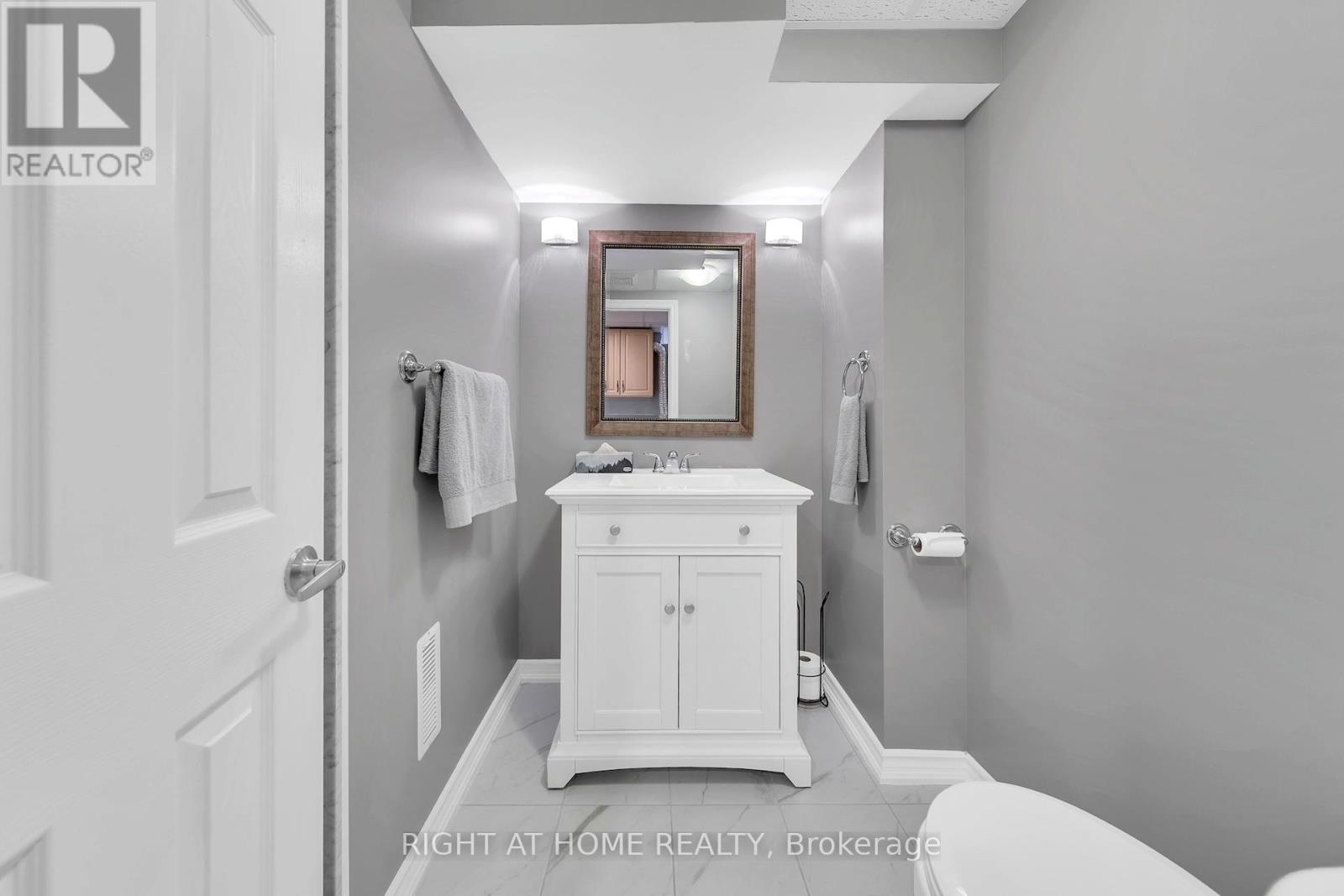 2069 Wilson Street, Innisfil, Ontario  L9S 4Y2 - Photo 39 - N12525418