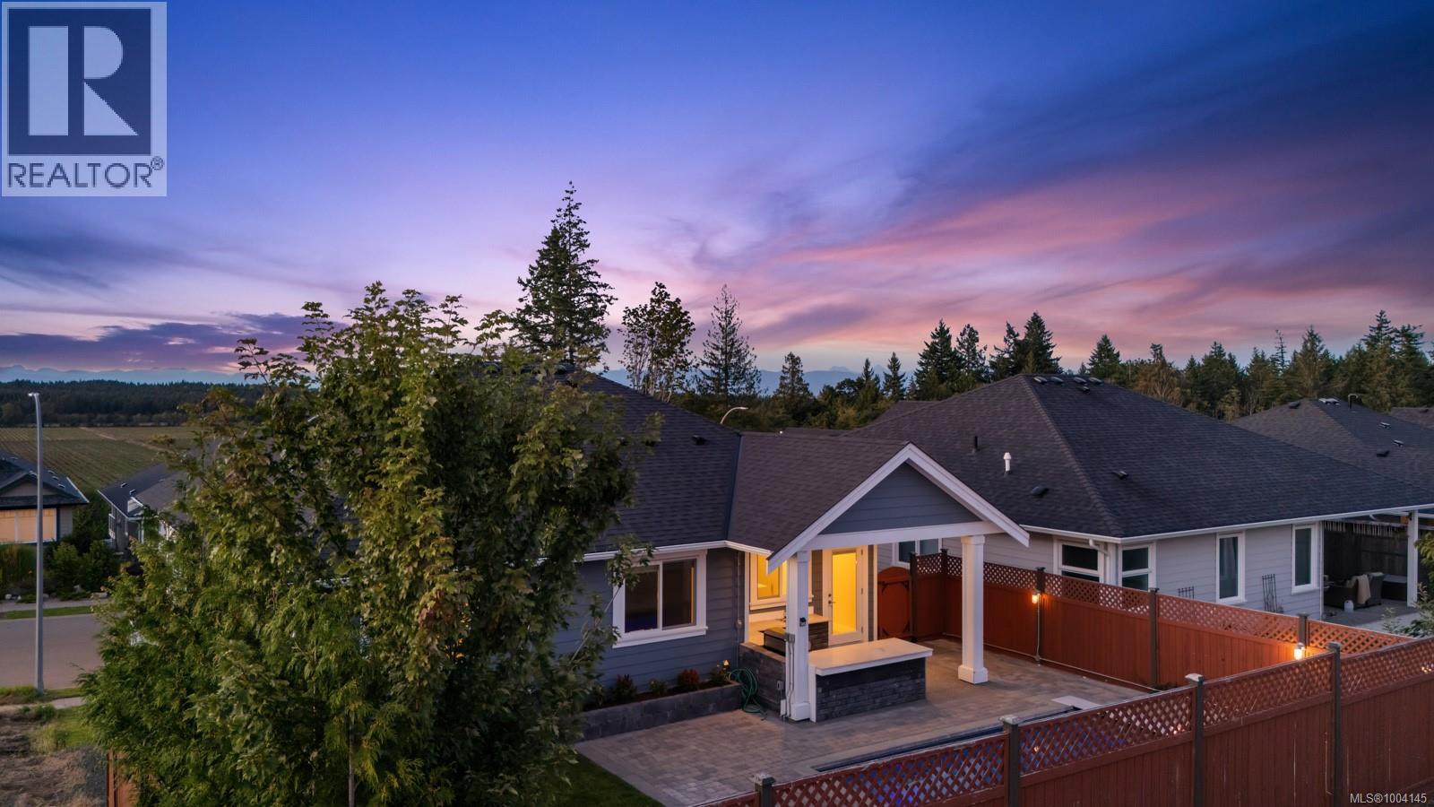 1437 Crown Isle Blvd, Courtenay, British Columbia  V9N 0G3 - Photo 3 - 1004145