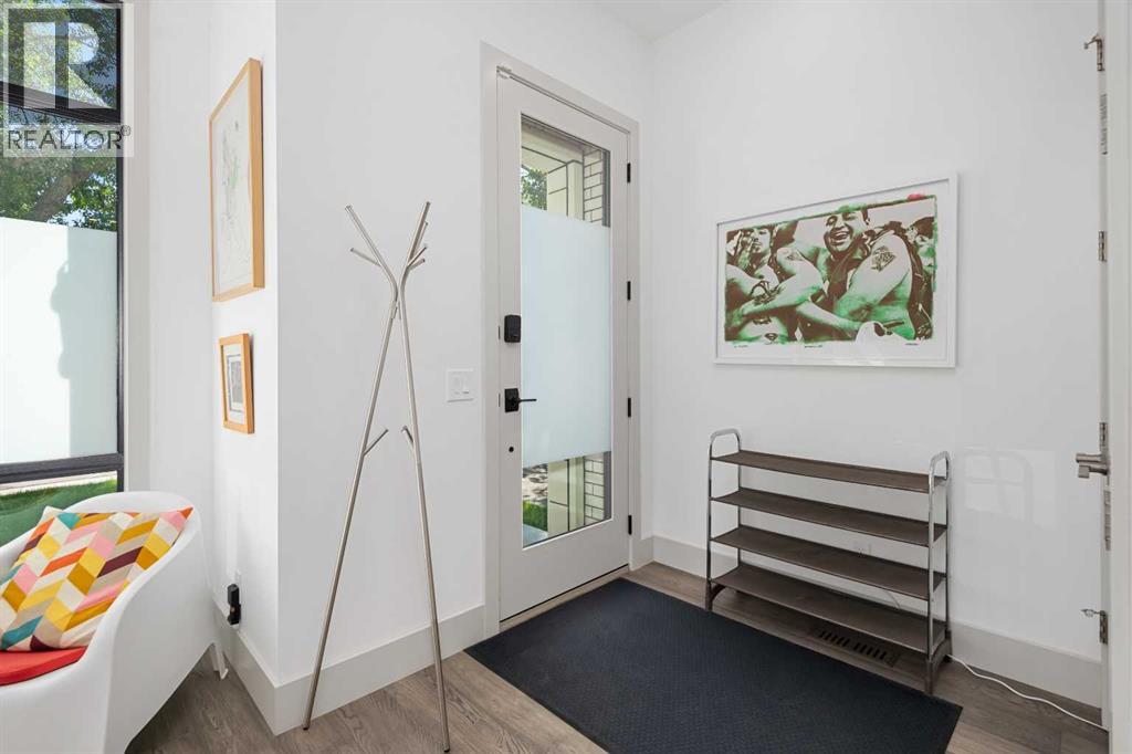 Property at 2126B 52 Avenue SW image 2