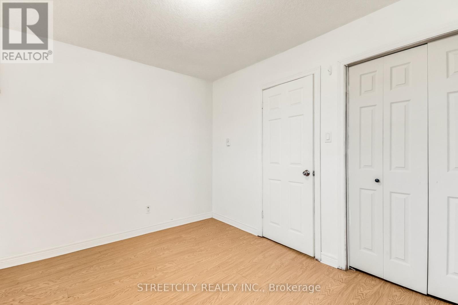 D - 71 Wellesley Crescent, London East, Ontario  N5V 1J6 - Photo 13 - X12525536