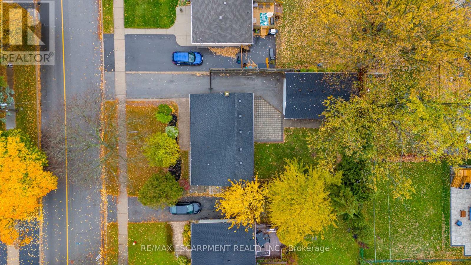 5433 Spruce Avenue, Burlington, Ontario  L7L 1N8 - Photo 4 - W12525416