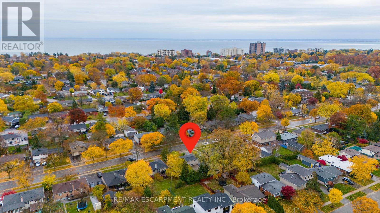 5433 Spruce Avenue, Burlington, Ontario  L7L 1N8 - Photo 6 - W12525416