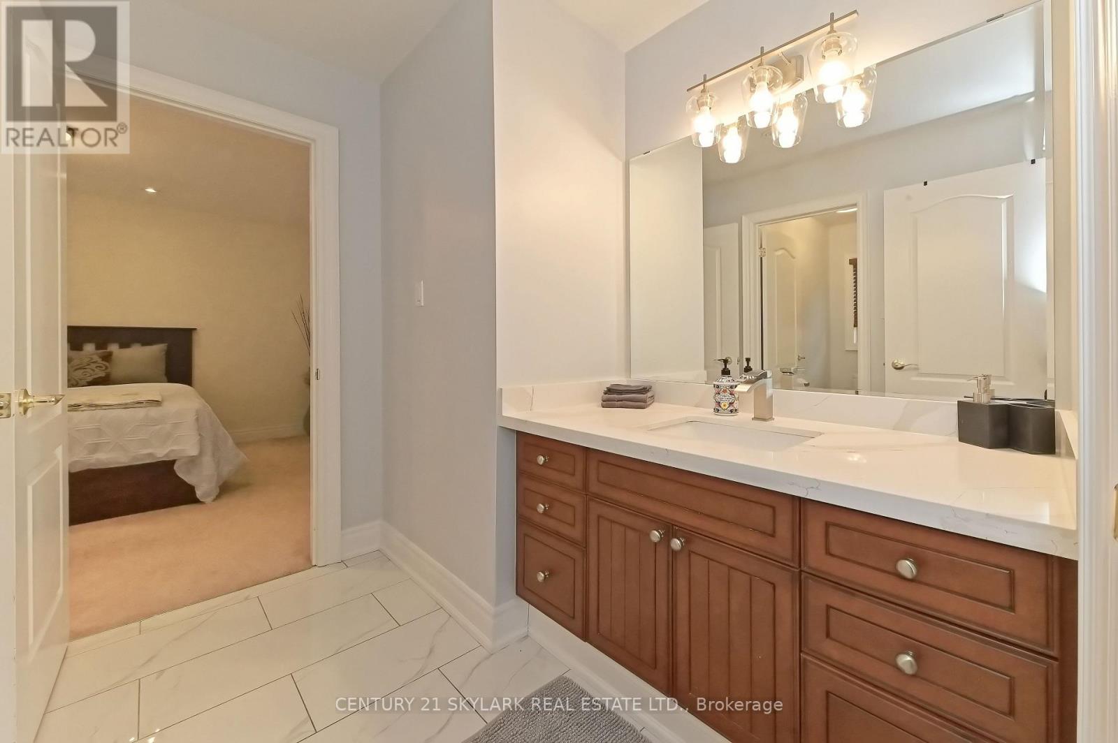 185 Don Minaker Drive, Brampton, Ontario L6P 2V1 - Photo 26 - W12525426