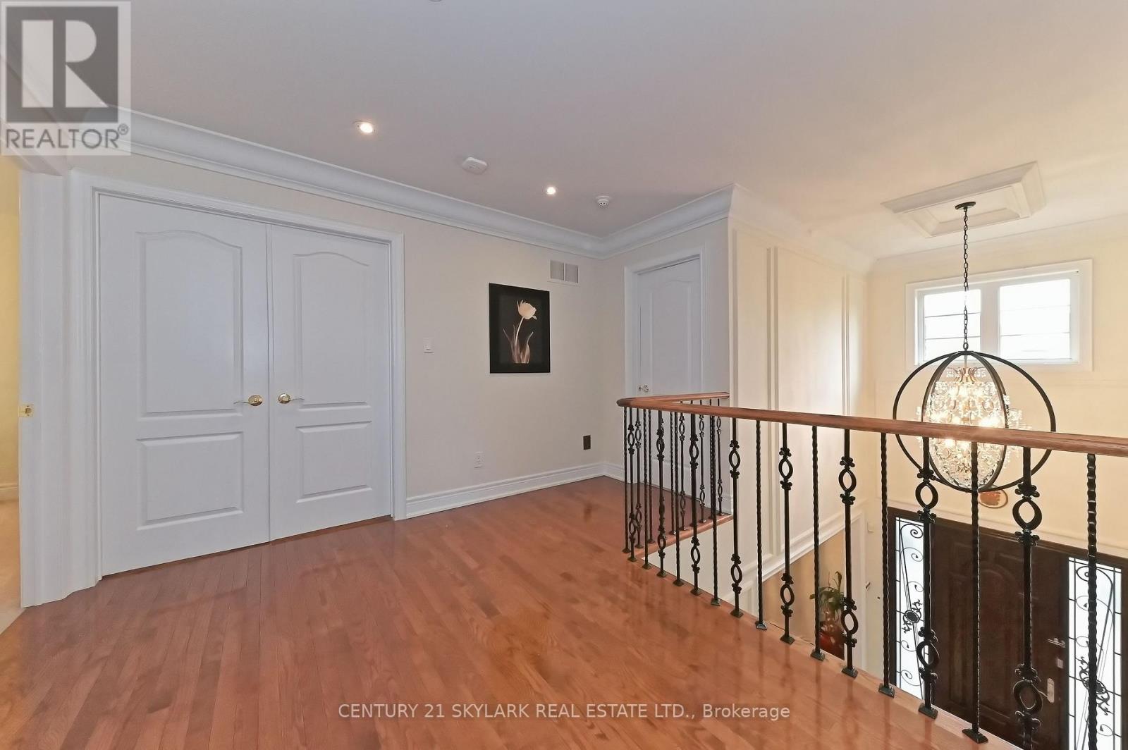 185 Don Minaker Drive, Brampton, Ontario L6P 2V1 - Photo 27 - W12525426