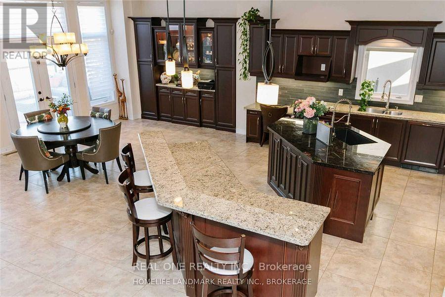 2339 Millstone Drive, Oakville, Ontario  L6M 0H1 - Photo 10 - W12525430