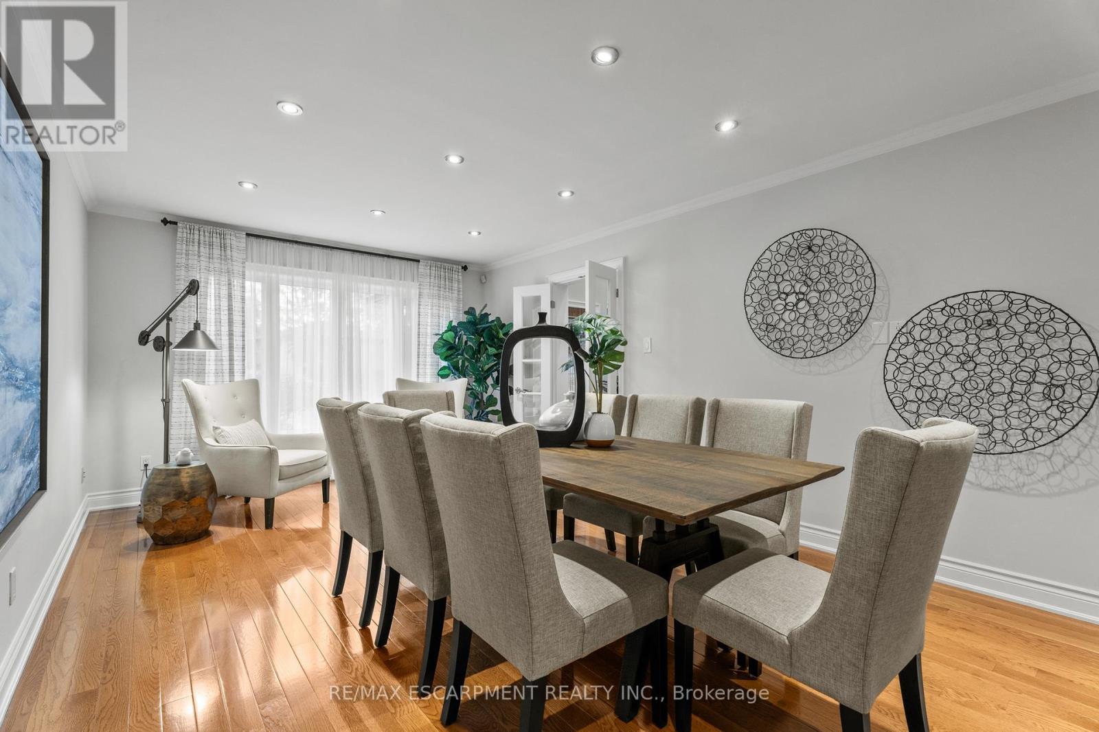 1759 Featherston Court, Mississauga, Ontario  L5L 3E2 - Photo 10 - W12525436