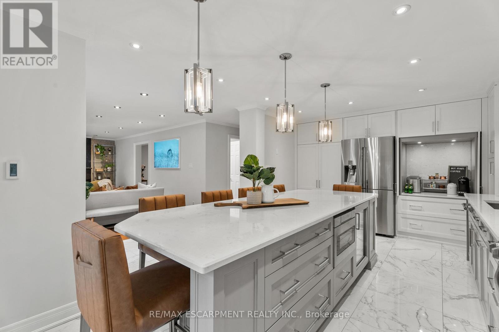 1759 Featherston Court, Mississauga, Ontario  L5L 3E2 - Photo 13 - W12525436