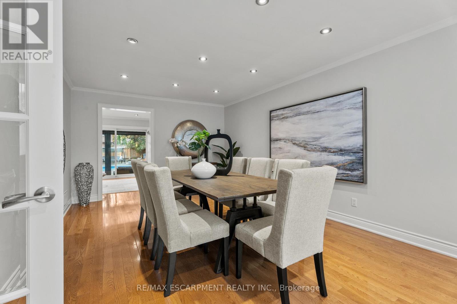 1759 Featherston Court, Mississauga, Ontario  L5L 3E2 - Photo 9 - W12525436