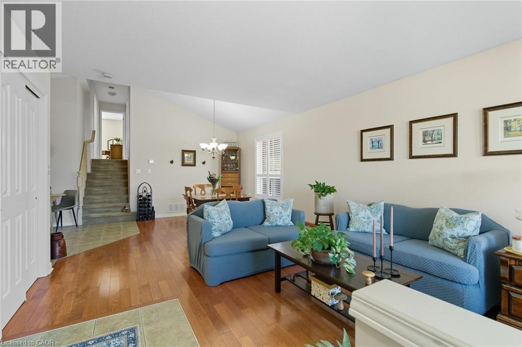 20 Diamond Court, Hamilton, Ontario  L9C 7V5 - Photo 6 - 40769466