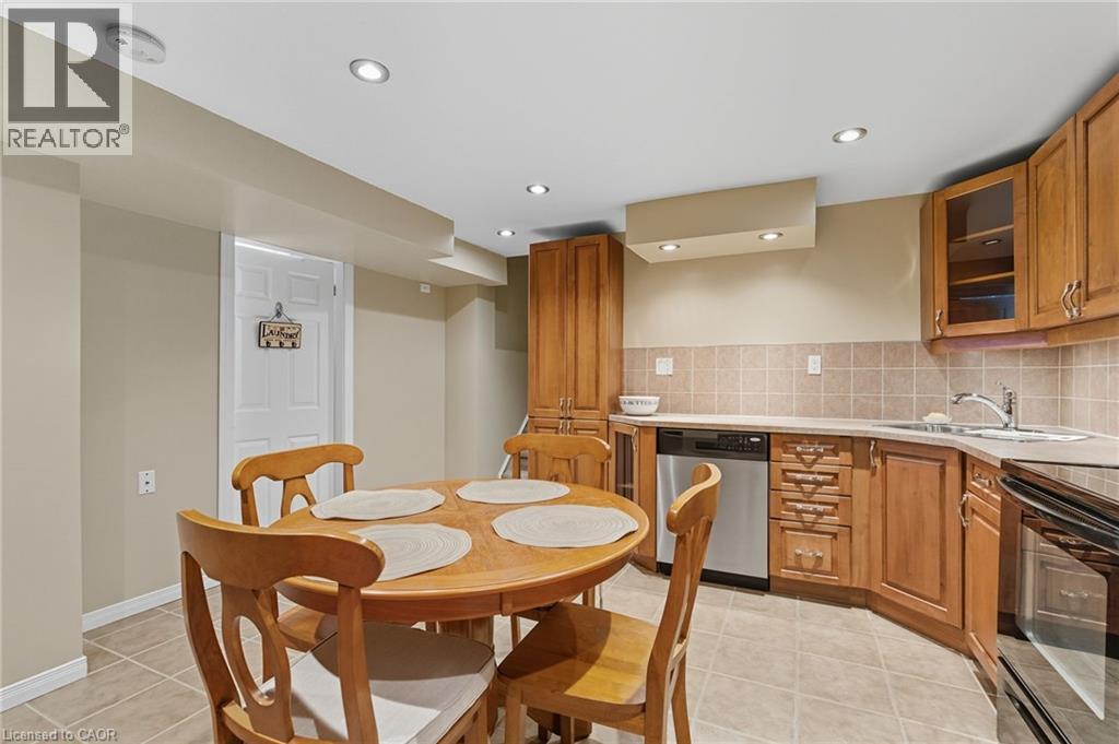 20 Diamond Court, Hamilton, Ontario  L9C 7V5 - Photo 33 - 40769466