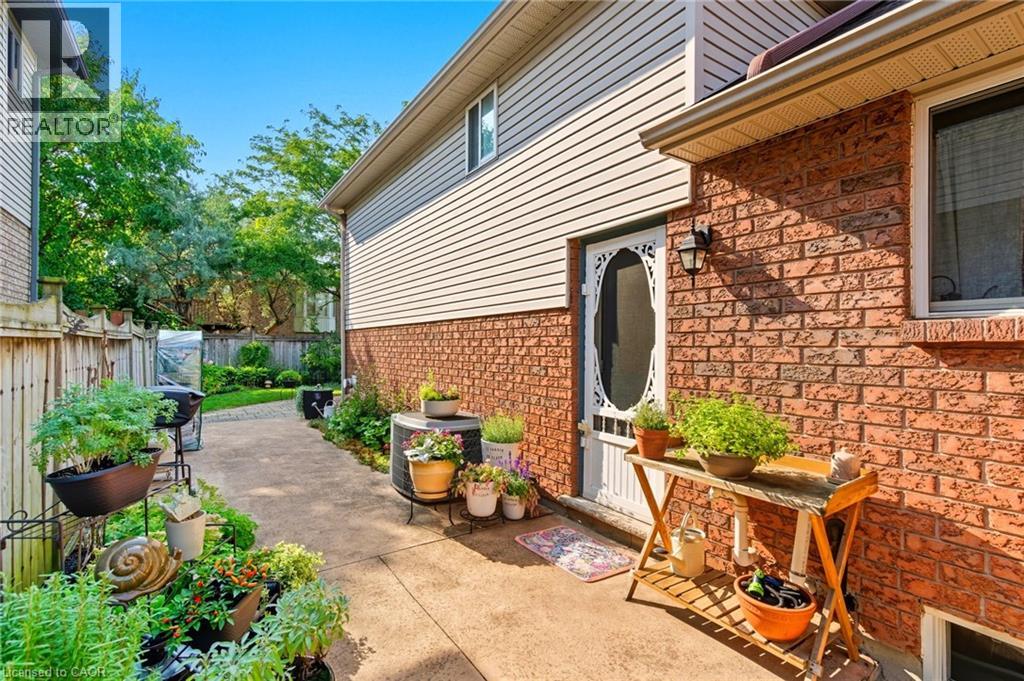 20 Diamond Court, Hamilton, Ontario  L9C 7V5 - Photo 36 - 40769466