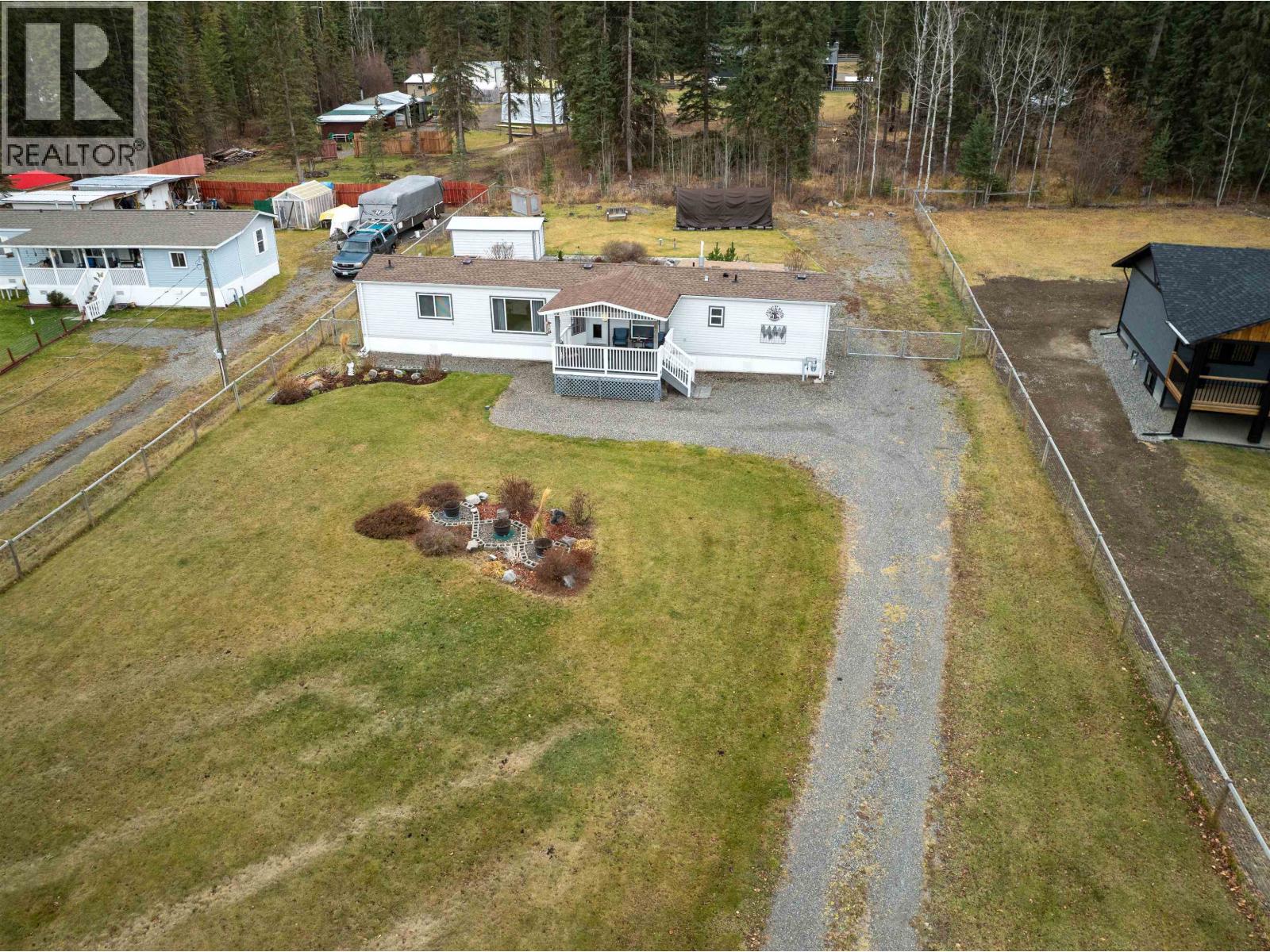 6064 Norman Road, 100 Mile House, British Columbia  V0K 2E3 - Photo 3 - R3065766