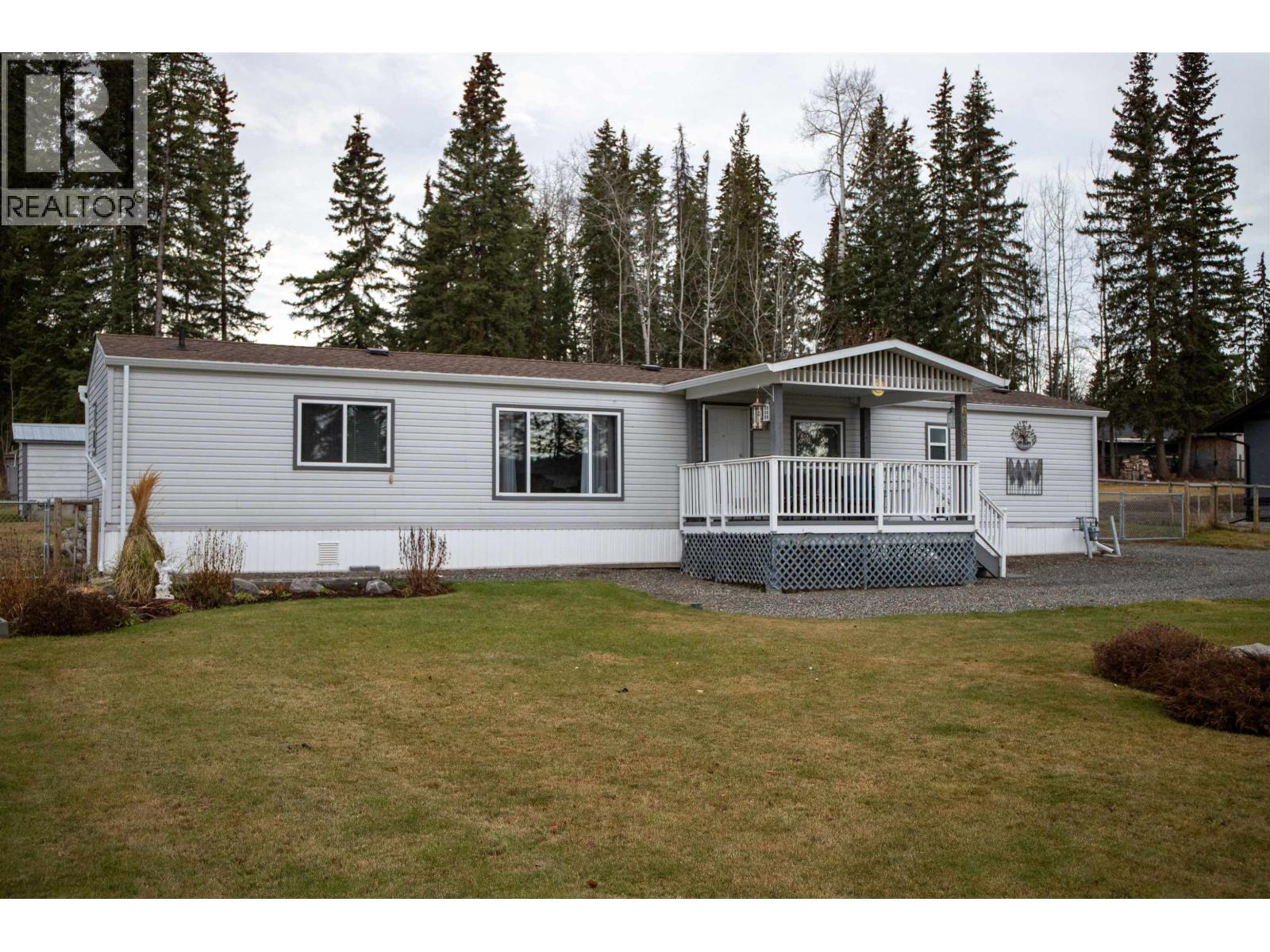 6064 Norman Road, 100 Mile House, British Columbia  V0K 2E3 - Photo 7 - R3065766
