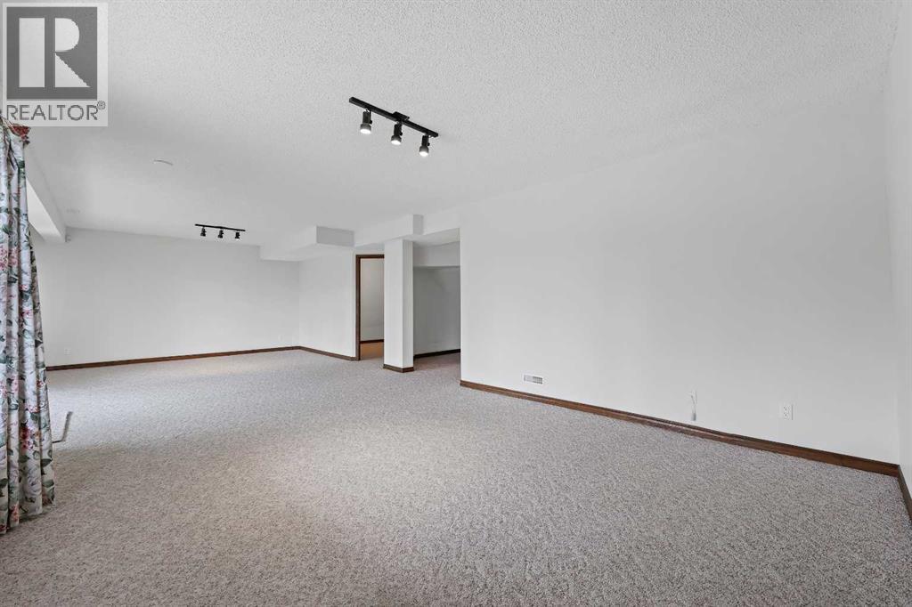 40 Edgebrook View Nw, Calgary, Alberta  T3A 5J9 - Photo 34 - A2242593