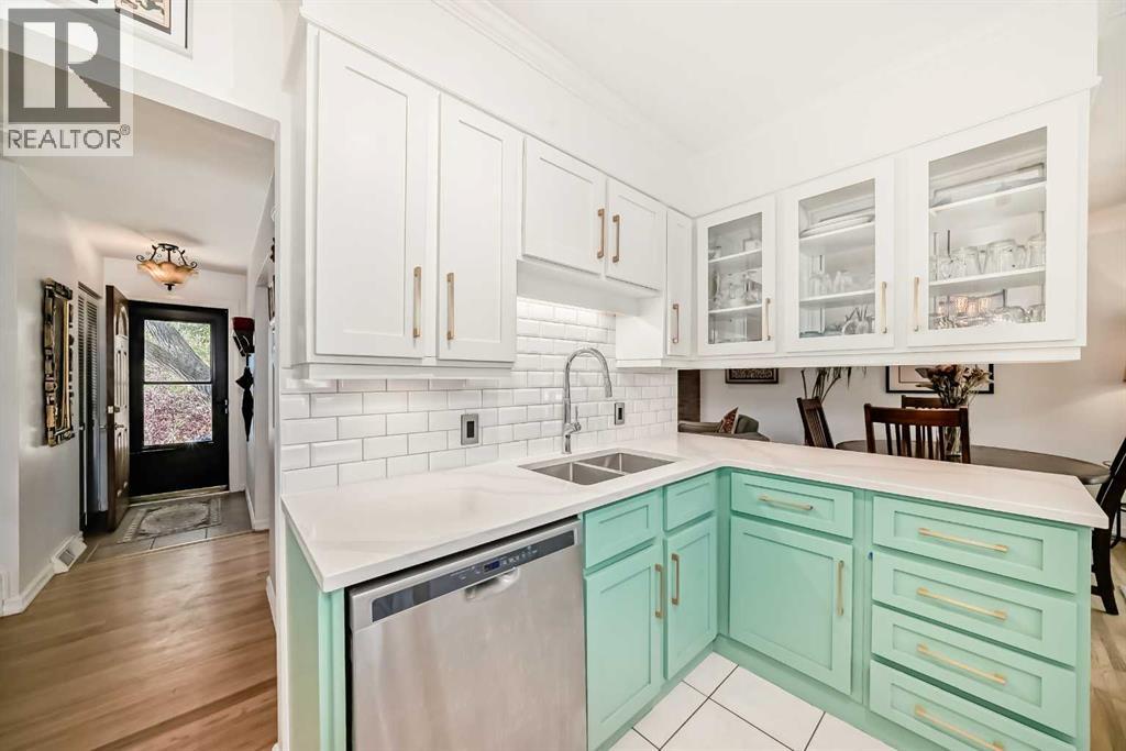 91 Chisholm Crescent Nw, Calgary, Alberta  T2L 0Y9 - Photo 13 - A2264884