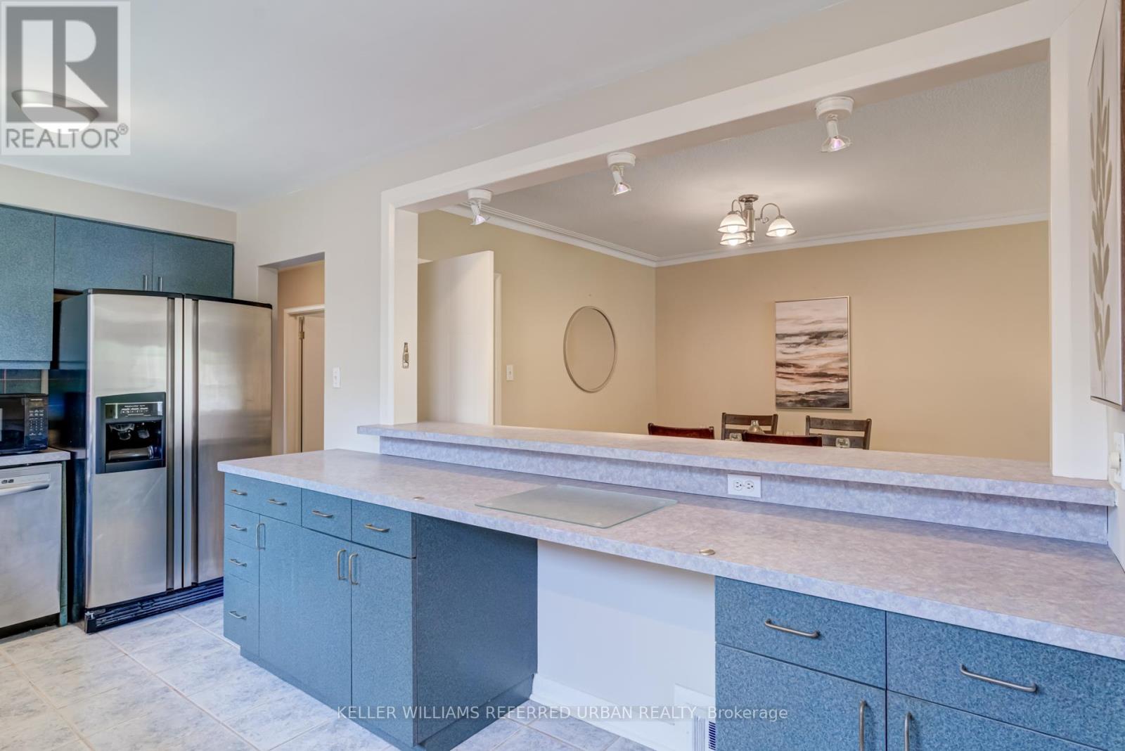 3991 Bloor Street W, Toronto, Ontario  M9B 1M2 - Photo 13 - W12388404