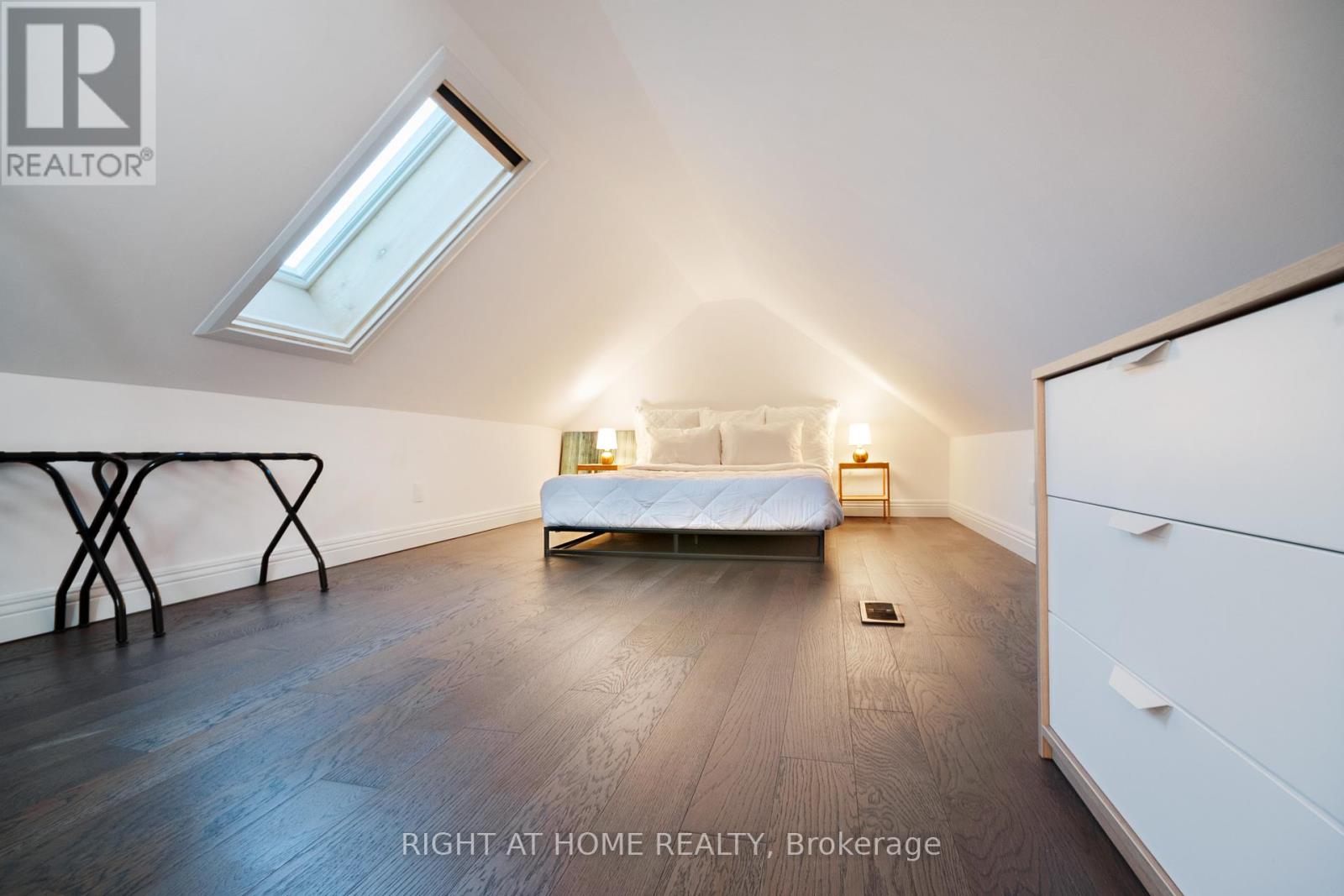 53 Sixteenth Street, Toronto, Ontario  M8V 3J7 - Photo 12 - W12391759