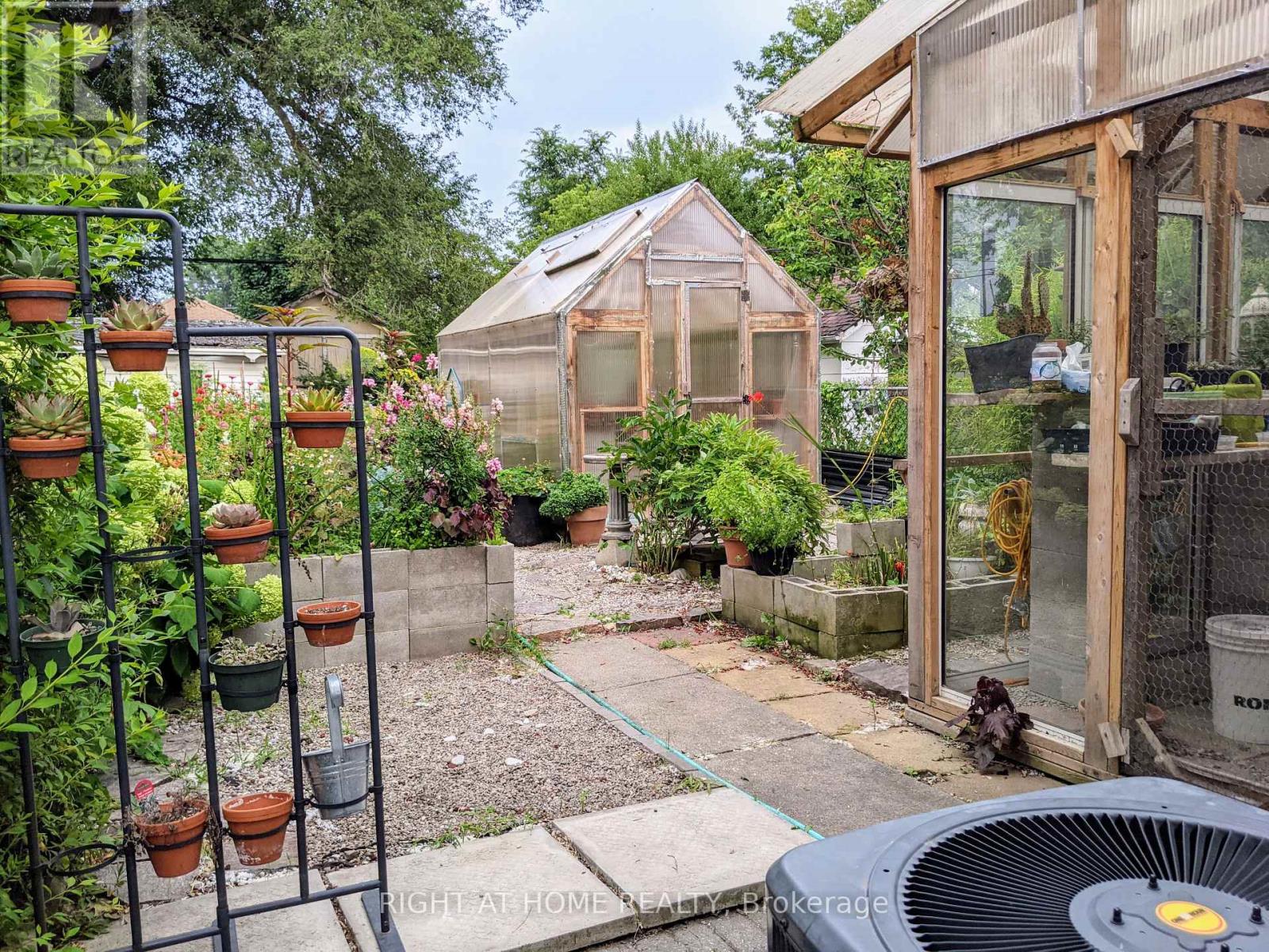 53 Sixteenth Street, Toronto, Ontario  M8V 3J7 - Photo 20 - W12391759