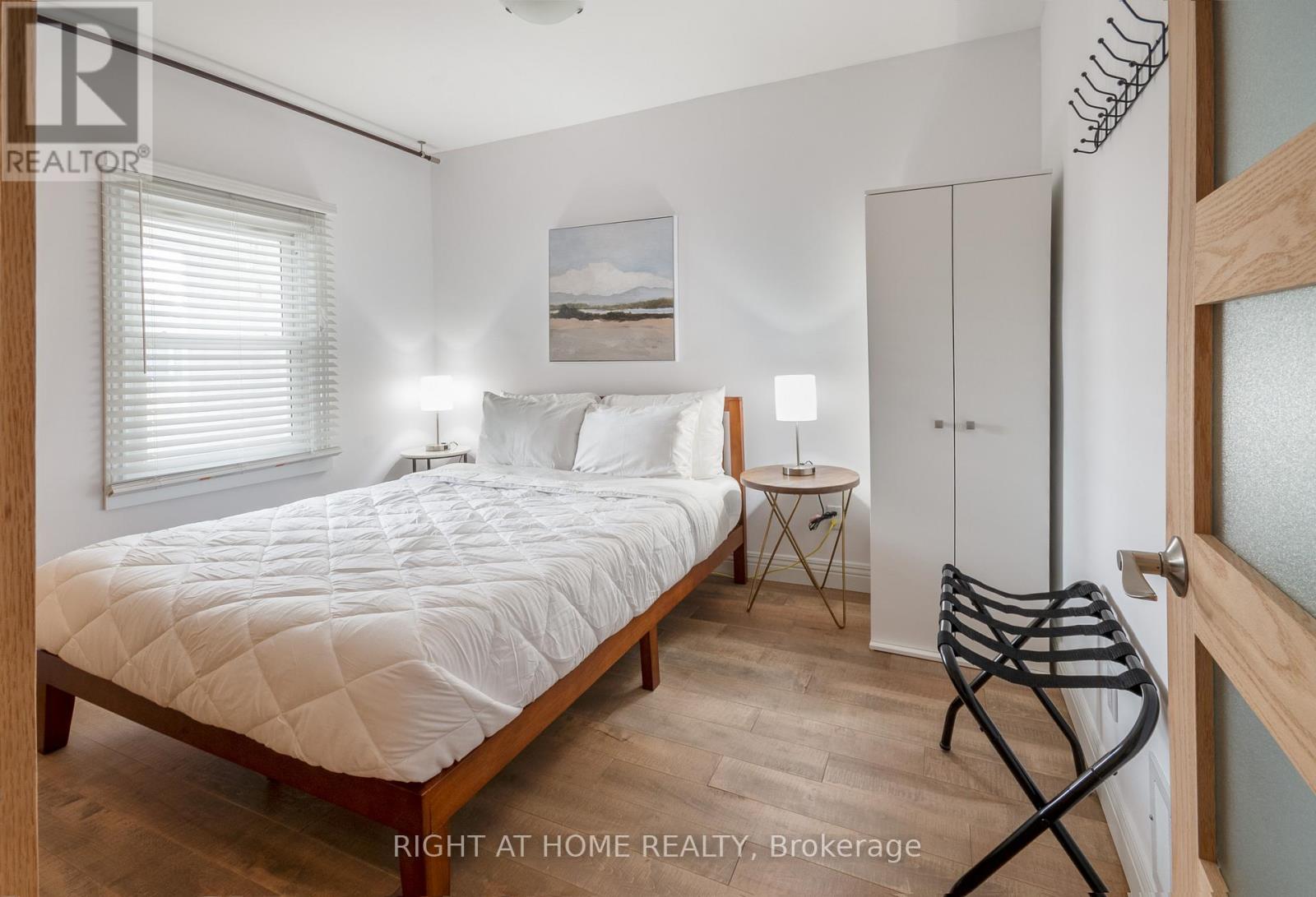 53 Sixteenth Street, Toronto, Ontario  M8V 3J7 - Photo 16 - W12391759