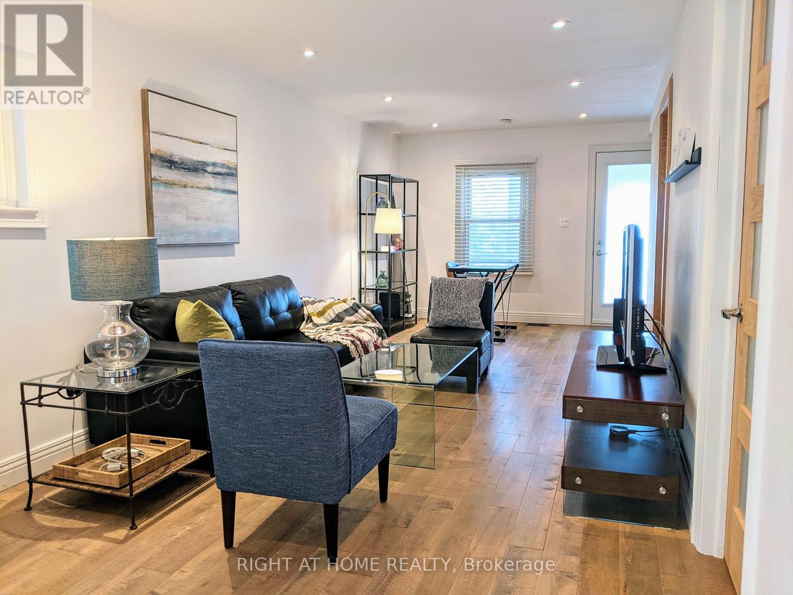 53 Sixteenth Street, Toronto, Ontario  M8V 3J7 - Photo 6 - W12391759